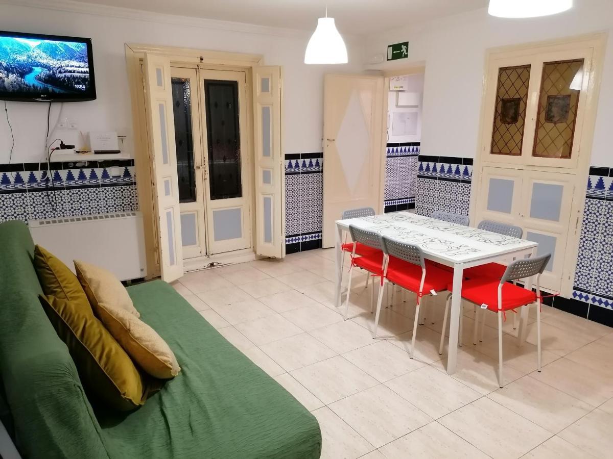 Apartamento en Espoz y Mina Madrid Exterior foto