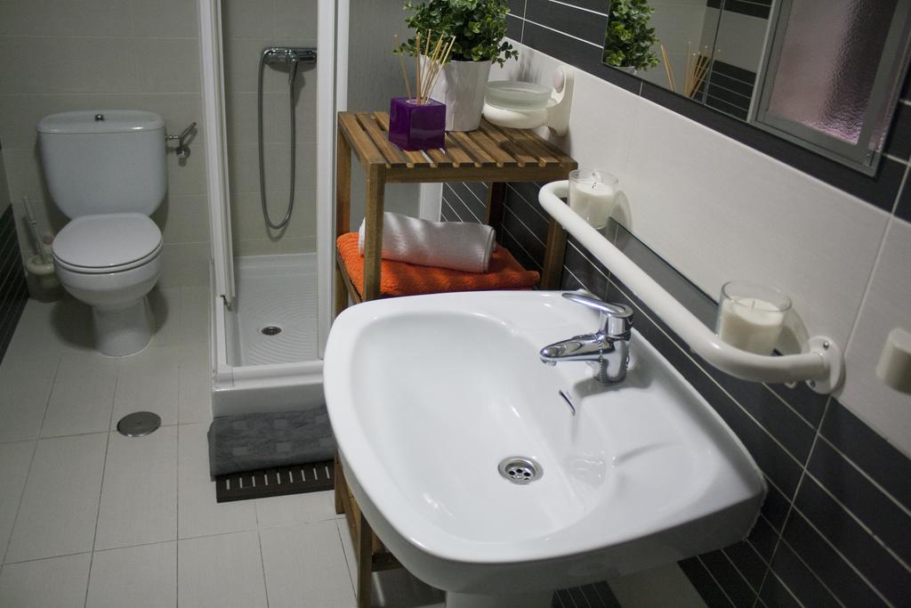 Apartamento en Espoz y Mina Madrid Habitación foto